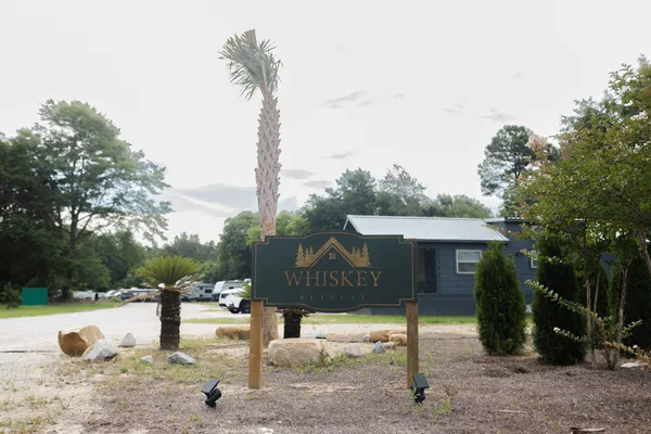 Whiskey Retreat – photo 1