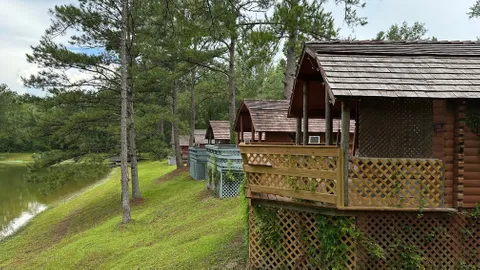 2 Room Lakefront Cottage — image 1 of 12