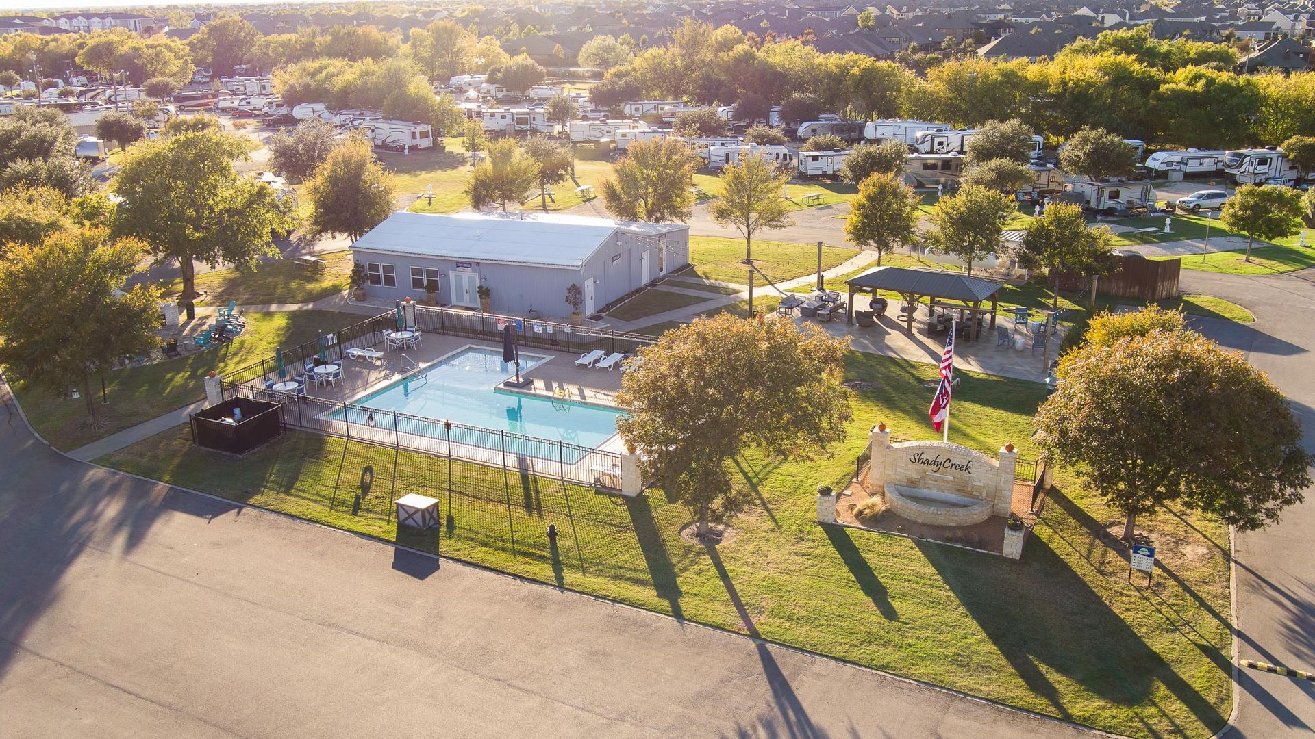 Shady Creek RV Park - Aubrey