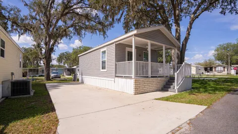 Standard Rental 1 Bedroom — image 1 of 10