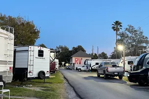 USA RV Park – photo 2