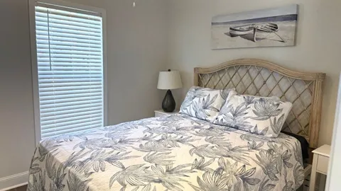 Park Model Rental 1 Bedroom — image 2 of 7
