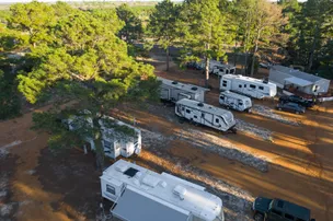 The Pines at Bastrop RV Park – photo 3
