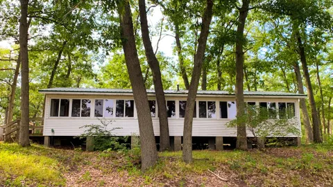 Cook's Cabin — image 2 of 10
