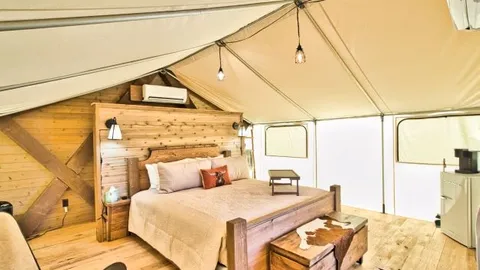 Safari Luxury Tent - King — image 8 of 8