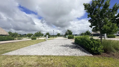 Lot 94 — image 1 of 4