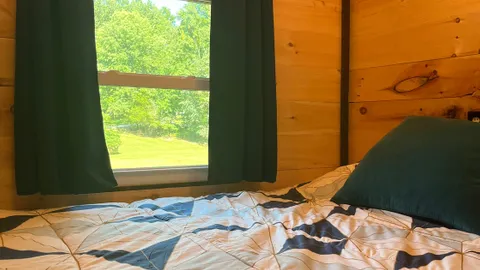 Micro Cabin - The Breeze — image 2 of 9