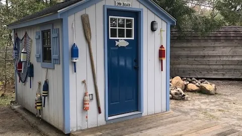 Mo Beach Shanty — image 1 of 7