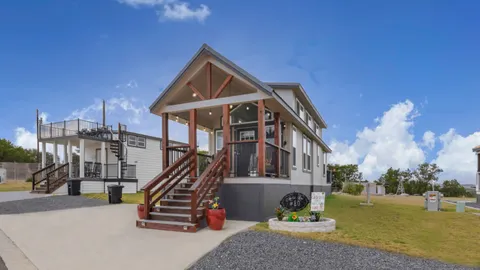 Tiny Home 80 - Firefly Music Row — image 21 of 21