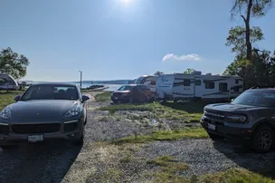 Sunrise Tourist Trailer Park – photo 2