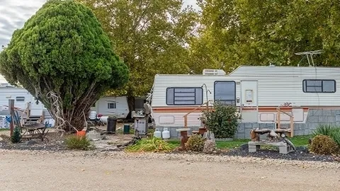 Back In, 30 Amp, RV Site — image 1 of 1