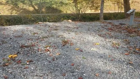 Basic Creekfront 30/50Amp/Water  (No Sewer) RV or Tent site — image 2 of 7