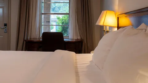 King Bed Room — image 4 of 4
