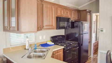 Premium Marshfront Cottage — image 7 of 7