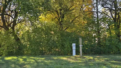 30/50 AMP w/water Creekside-Back-in — image 2 of 8