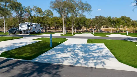 Elite Pull-Thru RV Site — image 2 of 2