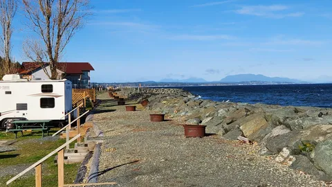 Lighthouse Beachfront 30 Amp — image 1 of 4