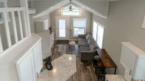 Cabin Rental 1 Bedroom — image 2 of 10