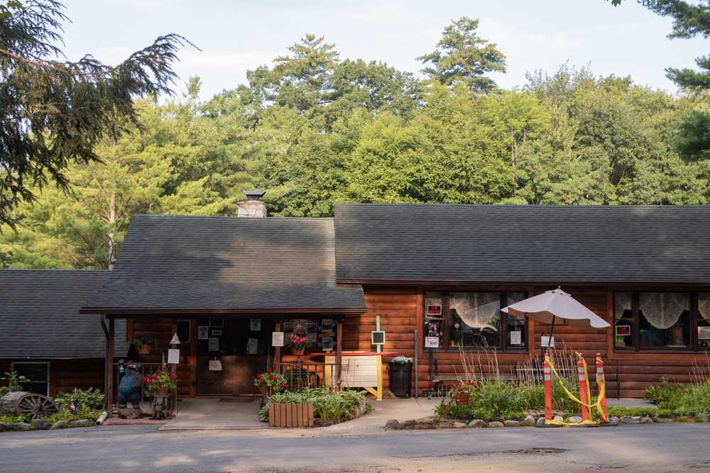 Saratoga Escape Lodges and RV Resort Greenfield Center, New York