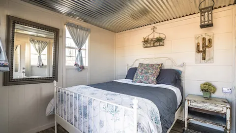 Tiny House — image 5 of 5