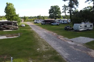 Branching Pines RV Park – photo 5