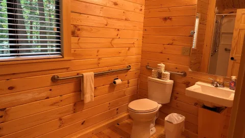 Cindy Bear™ Deluxe Cabin ADA — image 2 of 8
