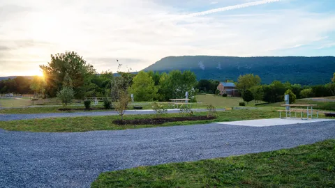 Scenic View Deluxe Back In - FHU — image 2 of 6