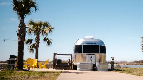 Airstream — image 1 of 7
