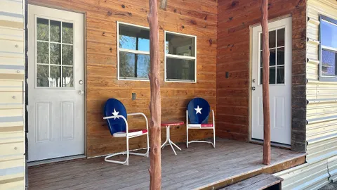 Forest Glade Cabin — image 2 of 12