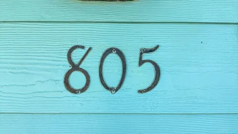 COTTAGE - 1 BEDROOM — image 1 of 6
