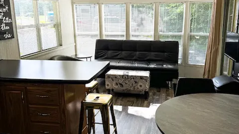 The Tadpole Bungalow — image 2 of 5