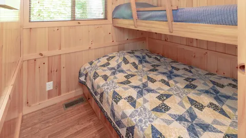 Cozy Vacation Rentals — image 2 of 11