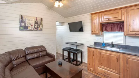 2 Bedroom Cottage — image 14 of 14
