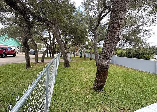 Lagoons RV Resort - Rockport, TX campground