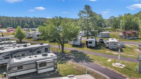 Standard Pull-Through RV Site — image 2 of 7