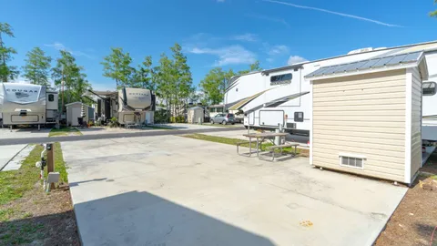 Premium Full Hookup RV Site — image 4 of 4