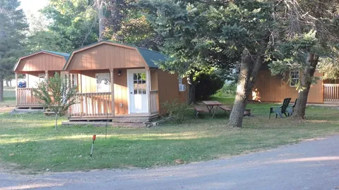 Modern Cabin — image 5 of 5