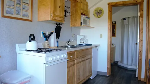 Foreman's Cabin, Lower — image 7 of 7