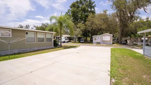 Elite Full Hookup RV Site — image 4 of 4