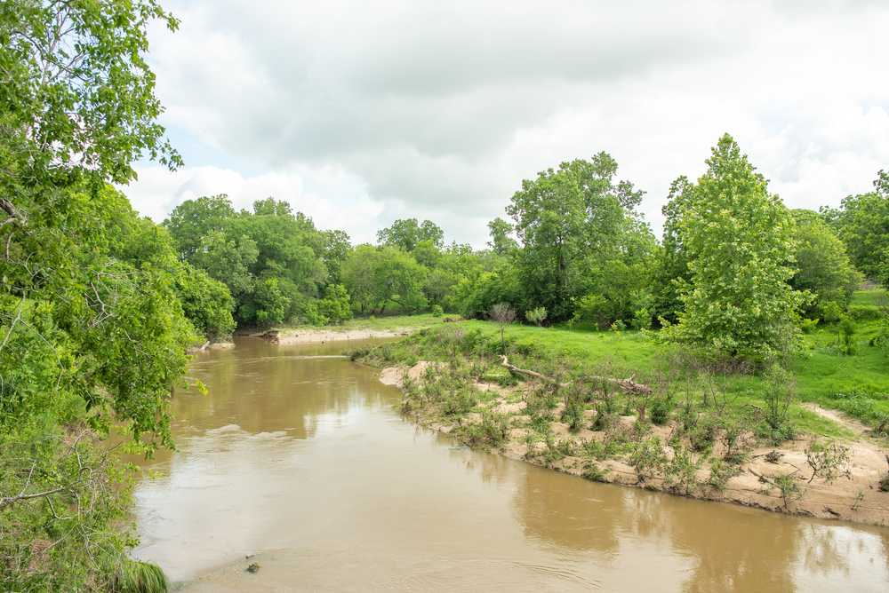 Patriot RV Park - Luling - Photo 3