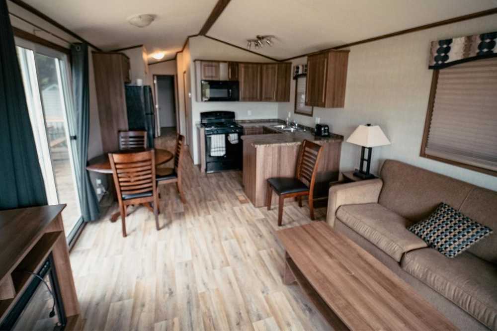 Bloom Resorts Stratford - Photo 3