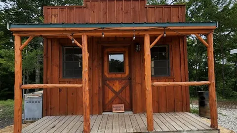 Cabin 1 — image 1 of 4