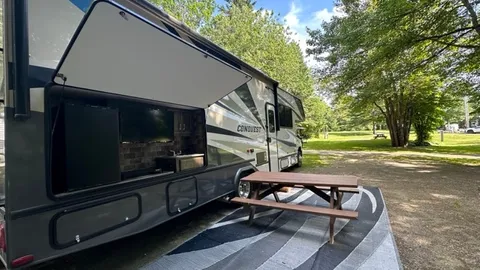 RV Rental - C7 — image 17 of 17