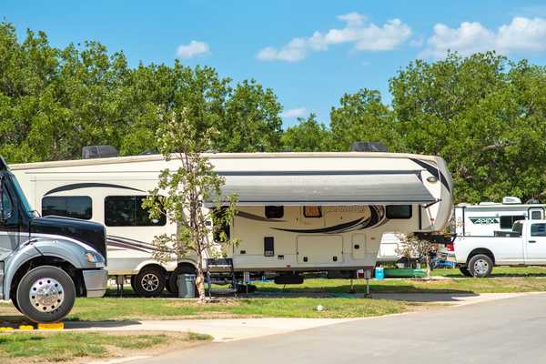 Preferred Red Carpet Back-In RV