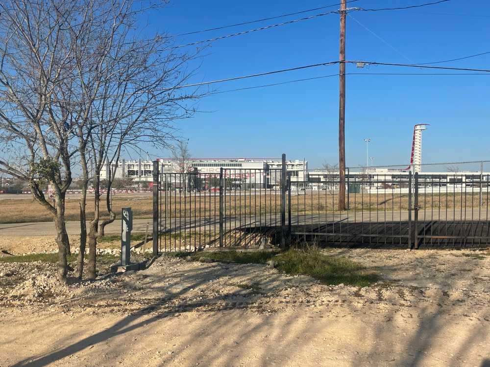 Austin Motor Village - Photo 2