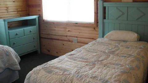 2 Bedroom River House — image 9 of 9