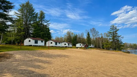 Cottage — image 8 of 8