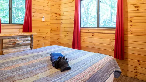 3-Room Super Deluxe Cabin — image 2 of 12