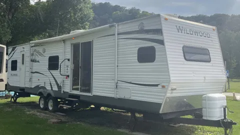 Camper Rental Shower House Site 19 — image 1 of 4