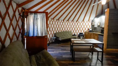 Yurt — image 2 of 5